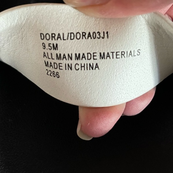 Madden Girl Women’s White Dazze Platform Sandal Size 9.5 - Picture 8 of 10